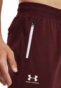 Under Armour Sportstyle Tricot Jogger Herren Fitness Hose Sporthose Rot -Sportbekleidung 5cfe7a78fdf09ed2242f95b85baca18d